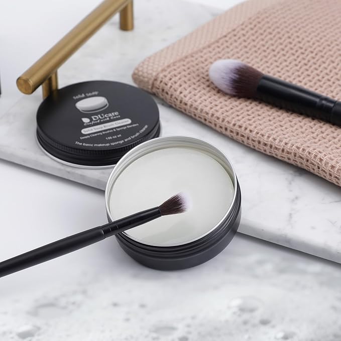 DUcare Makeup Brush Cleaner Shampoo Soap Solid Brush Cleaning Mat Removes Cosmetic Color Brush Cleaner Pad for Cleaning Makeup Sponges Brushes