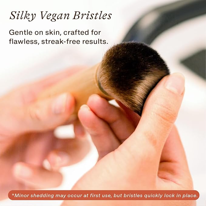 Kabuki Brush for Face - Ultra Soft Bronzer Brush for Blush, Loose Powder, Powder and Liquid Foundation & Self Tanner, Travel Friendy Makeup Blending Tool, Gentle on Skin